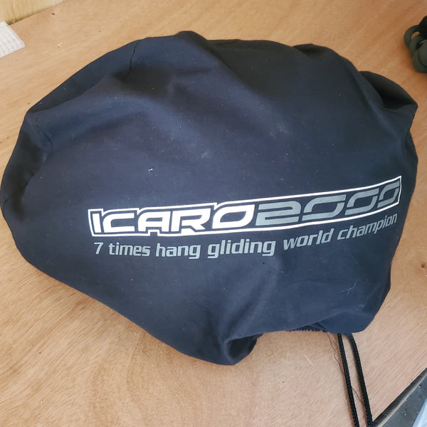 Icaro 4fight MR helmet with dark tinted visor and helmet bag