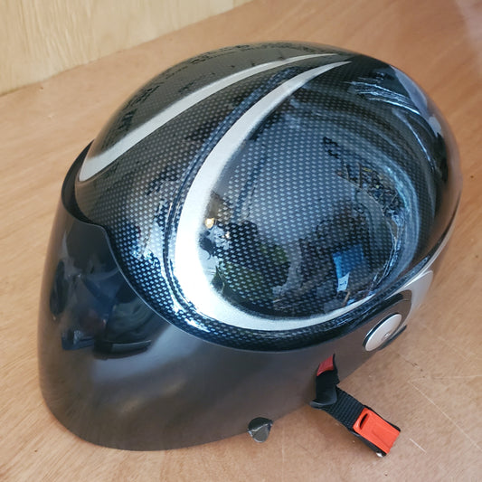 Icaro 4fight MR helmet with dark tinted visor and helmet bag